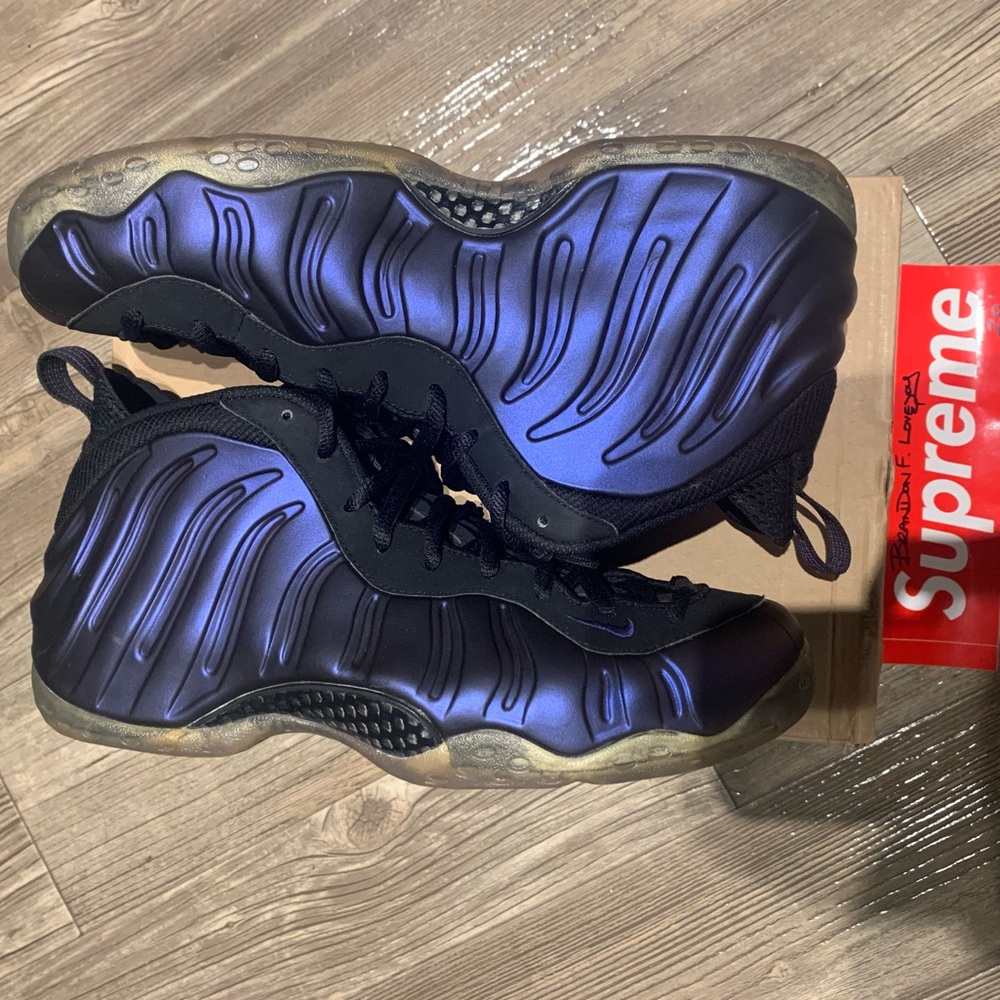 Nike Foamposite Eggplant 2010 .